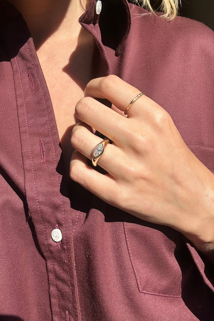 ANILLO SELLO DIAMANTE MARQUESA