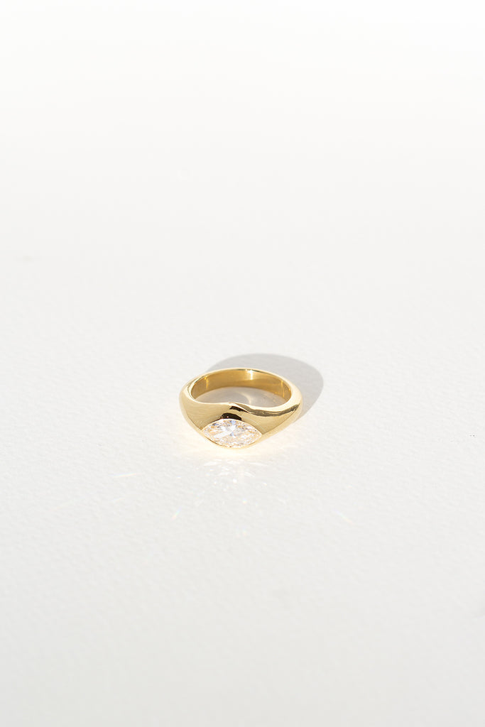 ANILLO SELLO DIAMANTE MARQUESA