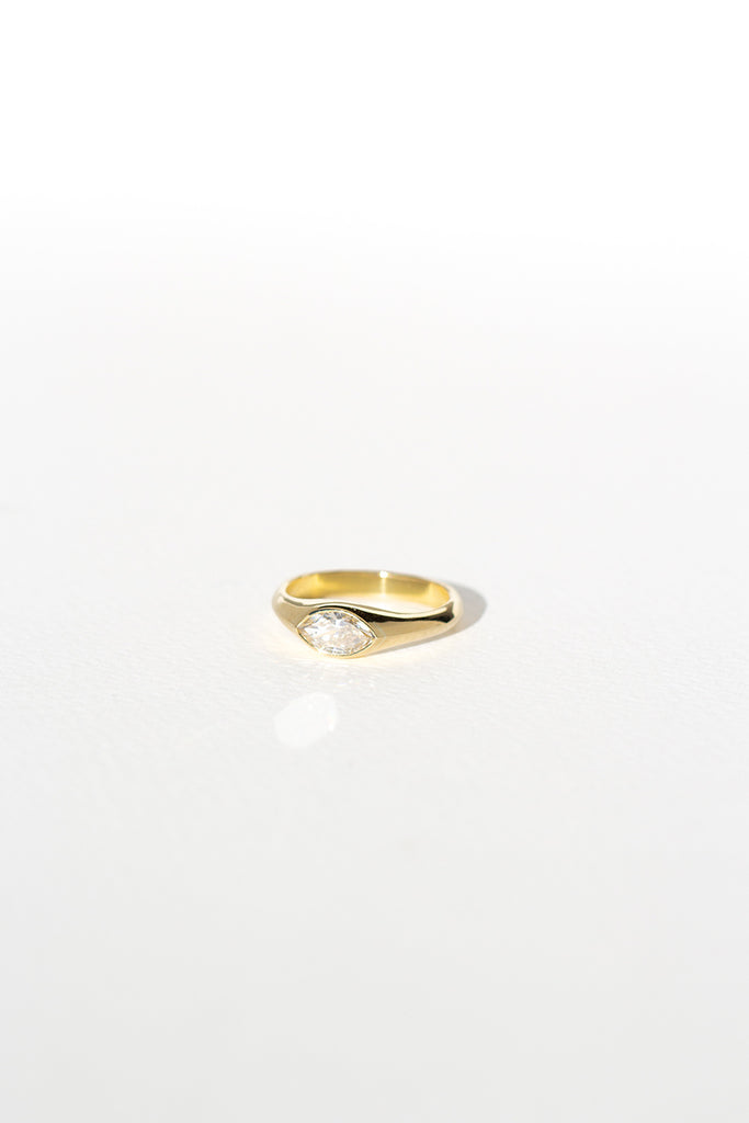 ANILLO SELLO DIAMANTE MARQUESA