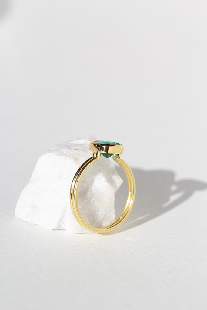 ANILLO ESMERALDA CUSHION HOOP